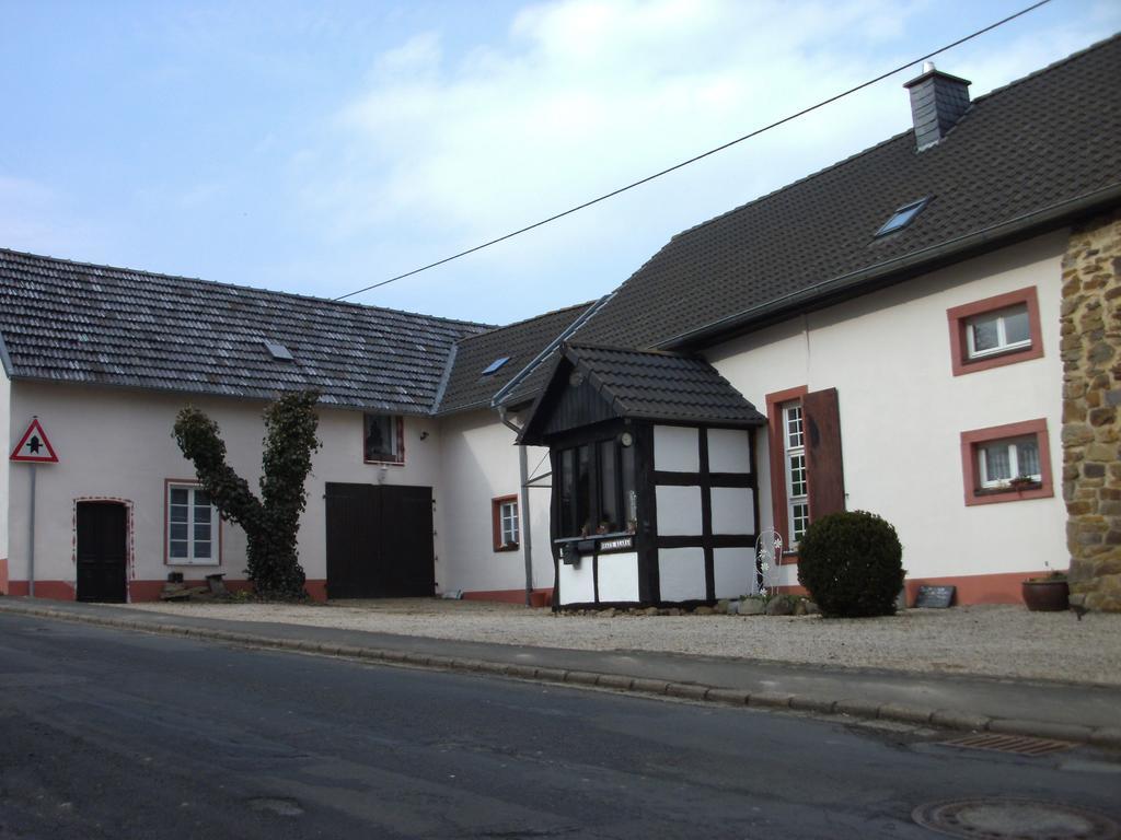 Hotel Haus Klara Mannebach  Zewnętrze zdjęcie